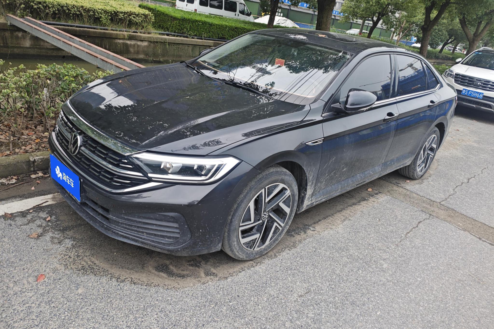 Volkswagen Sagitar 2023 Темно-серый из Китая, фото 6
