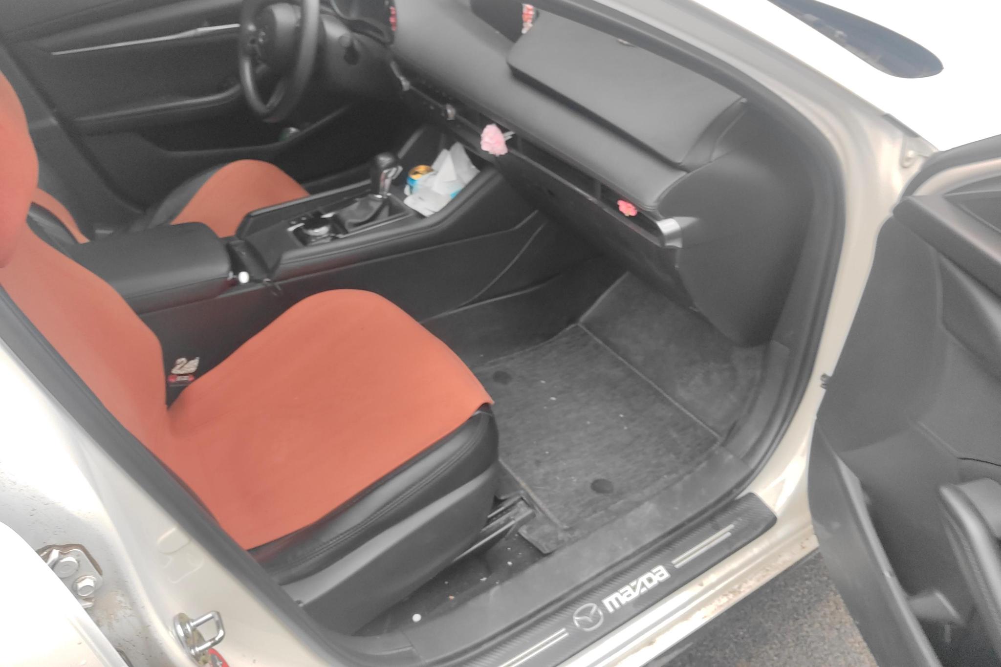 Mazda 3 2021 Белый из Китая, фото 3