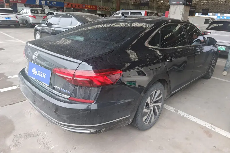 Volkswagen Passat — фото 3