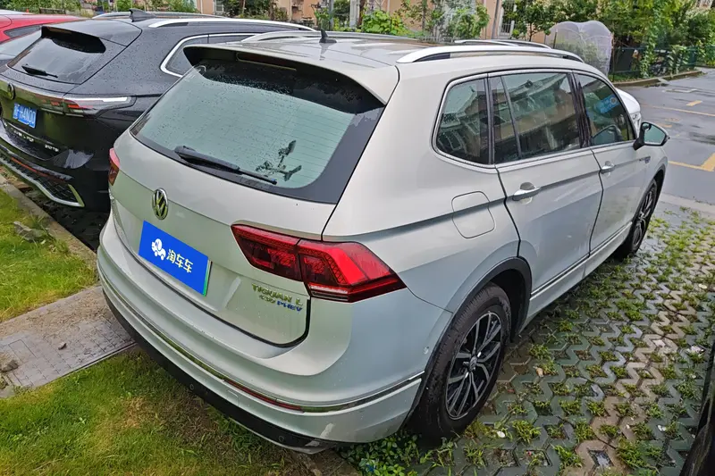 Volkswagen Tiguan L — фото 3