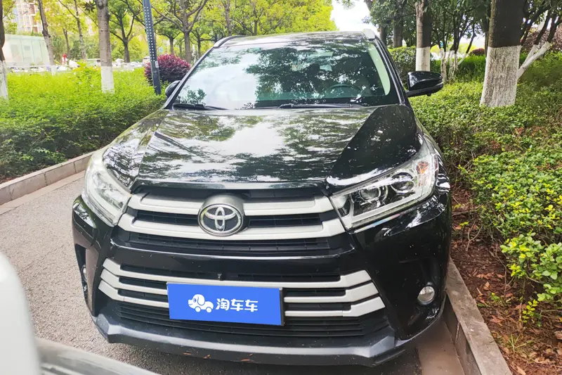 Toyota Highlander — фото 2