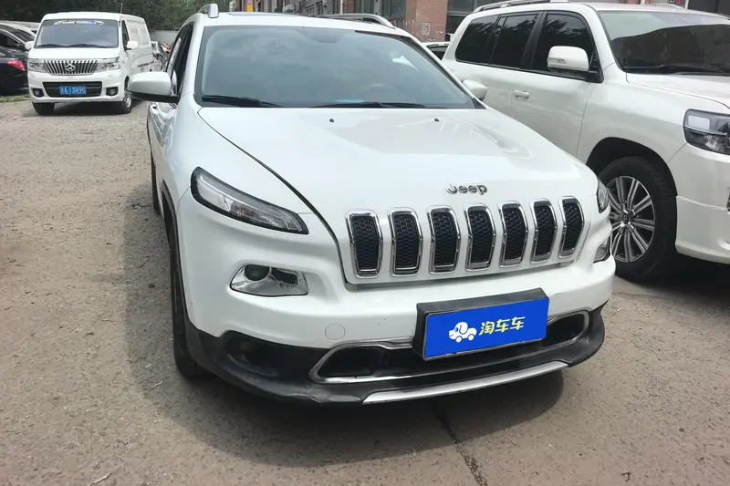 Jeep Cherokee — фото 2