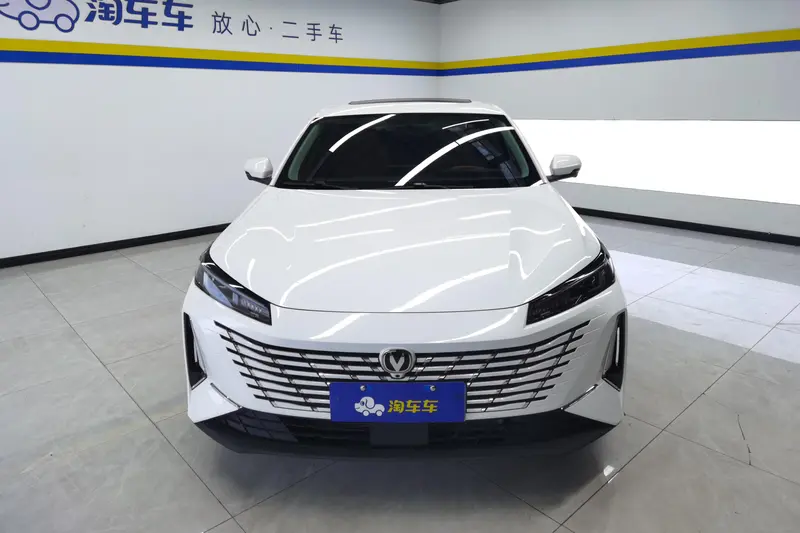Changan Eado — фото 2