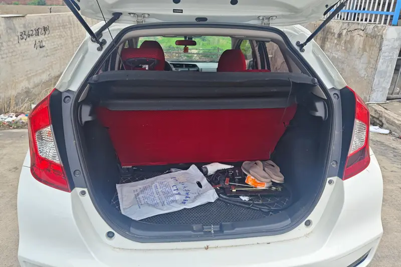 Honda Fit — фото 12
