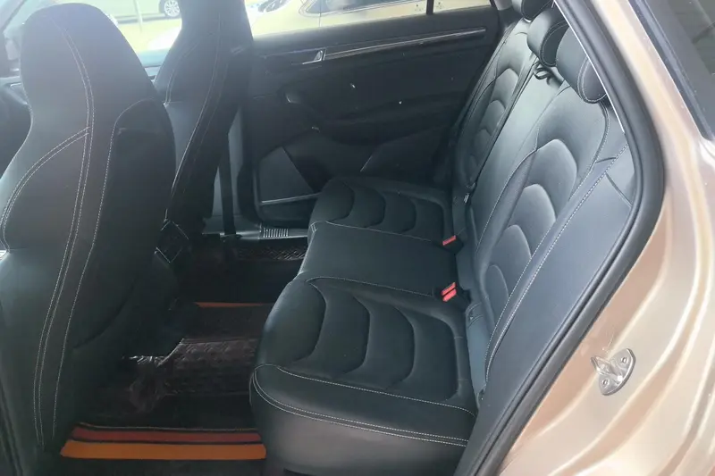 Skoda Kodiaq GT — фото 12