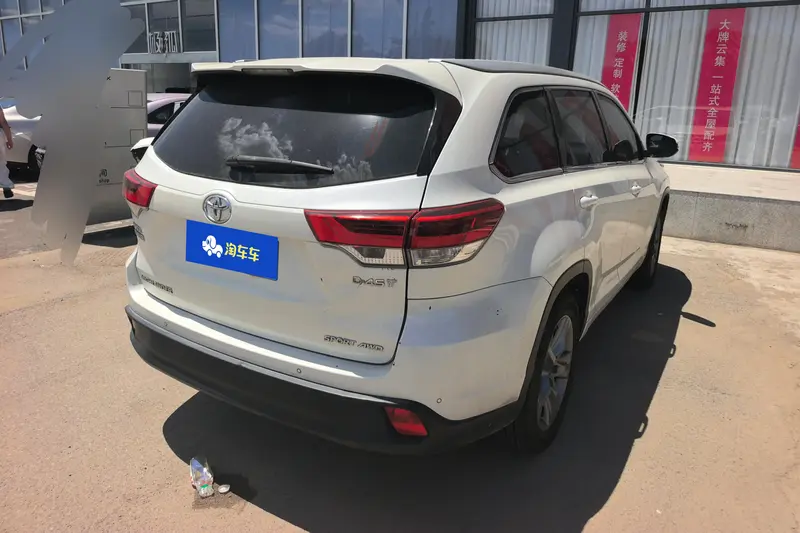 Toyota Highlander — фото 2
