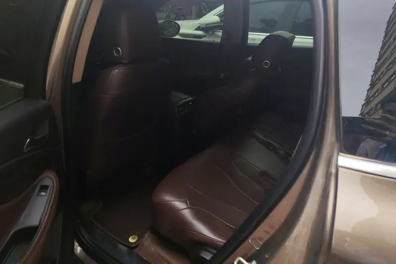 Buick Envision — фото 11