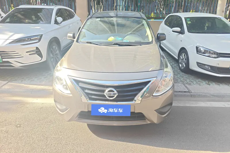 Nissan Sunny — фото 2