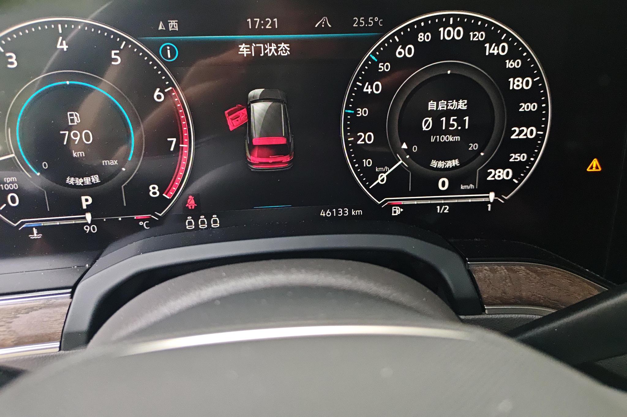 Volkswagen Touareg id 4510502 из Китая 8