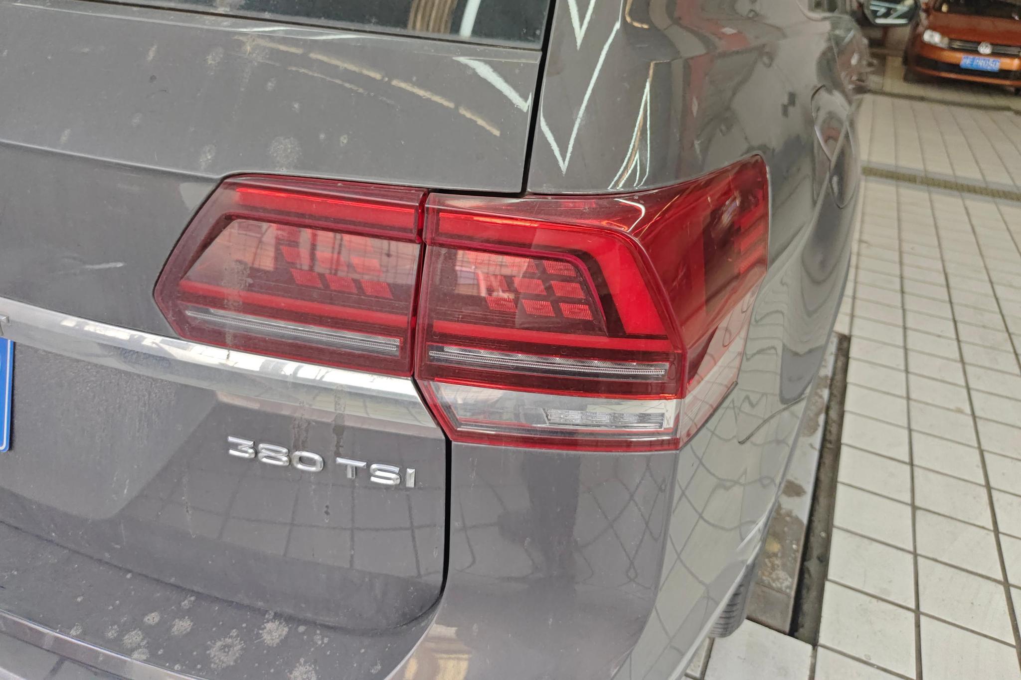 Volkswagen Tourang id 4510392 из Китая 10