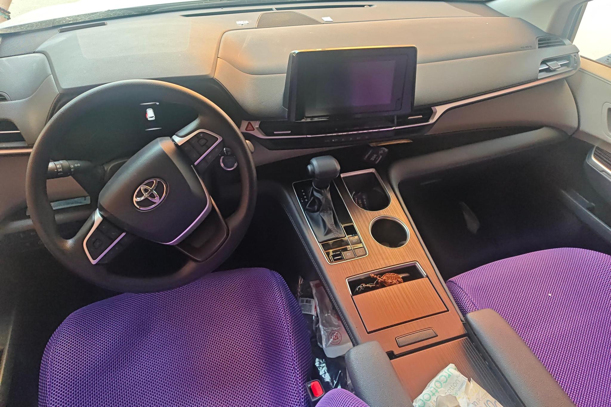 Toyota Saina id 4514027 из Китая 13