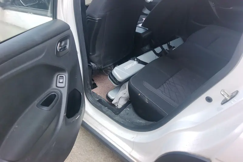 Citroen C 3-XR 1.6 L MT — фото 8