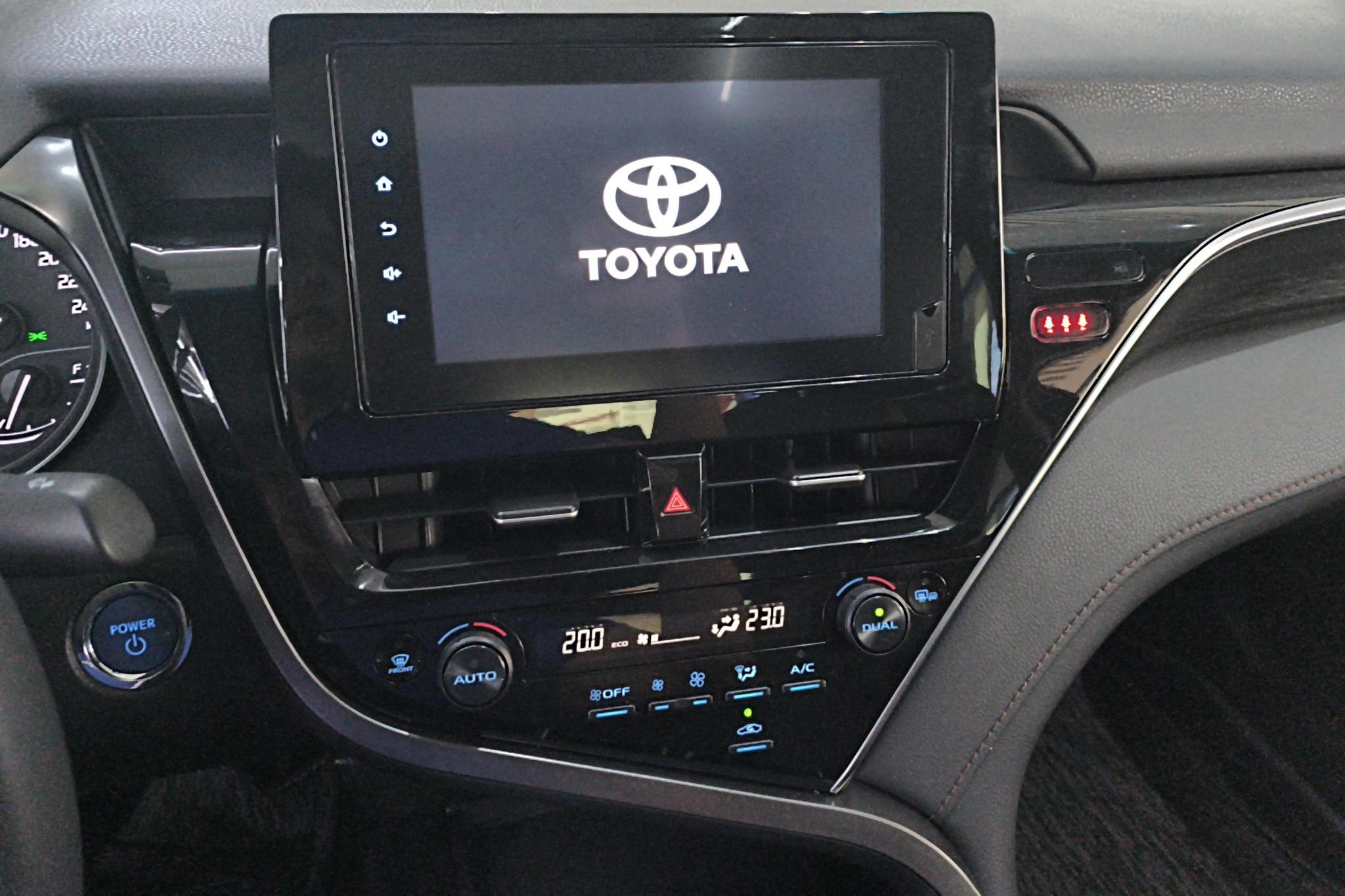 Toyota Camry 2021 Белый из Китая, фото 6