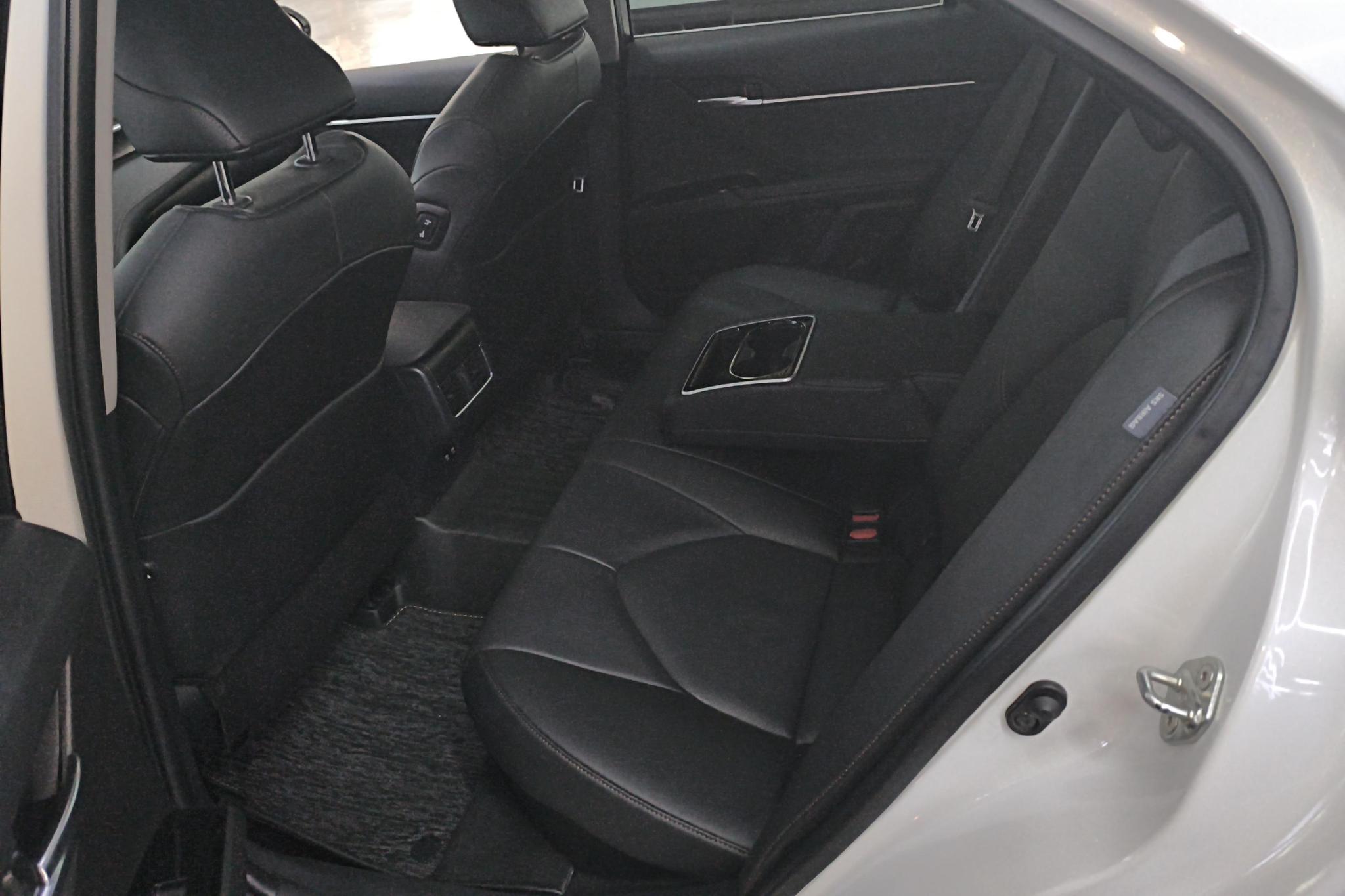 Toyota Camry id 4513758 из Китая 8