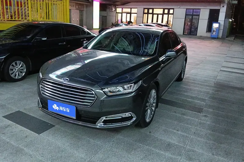 Ford Taurus