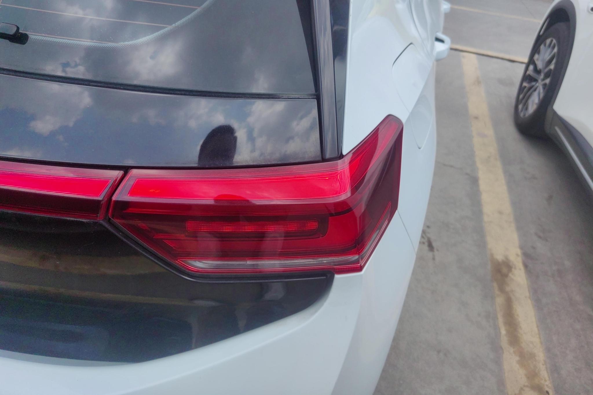 Volkswagen ID.3 2023 Белый из Китая, фото 5