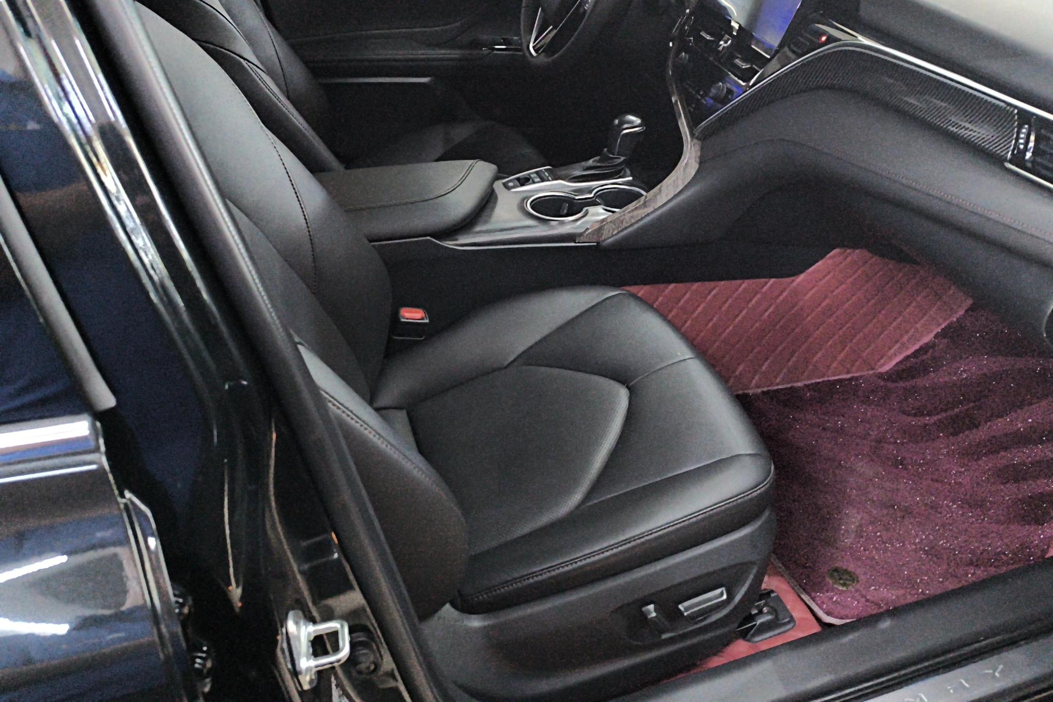 Toyota Camry 2023 Черный из Китая, фото 2