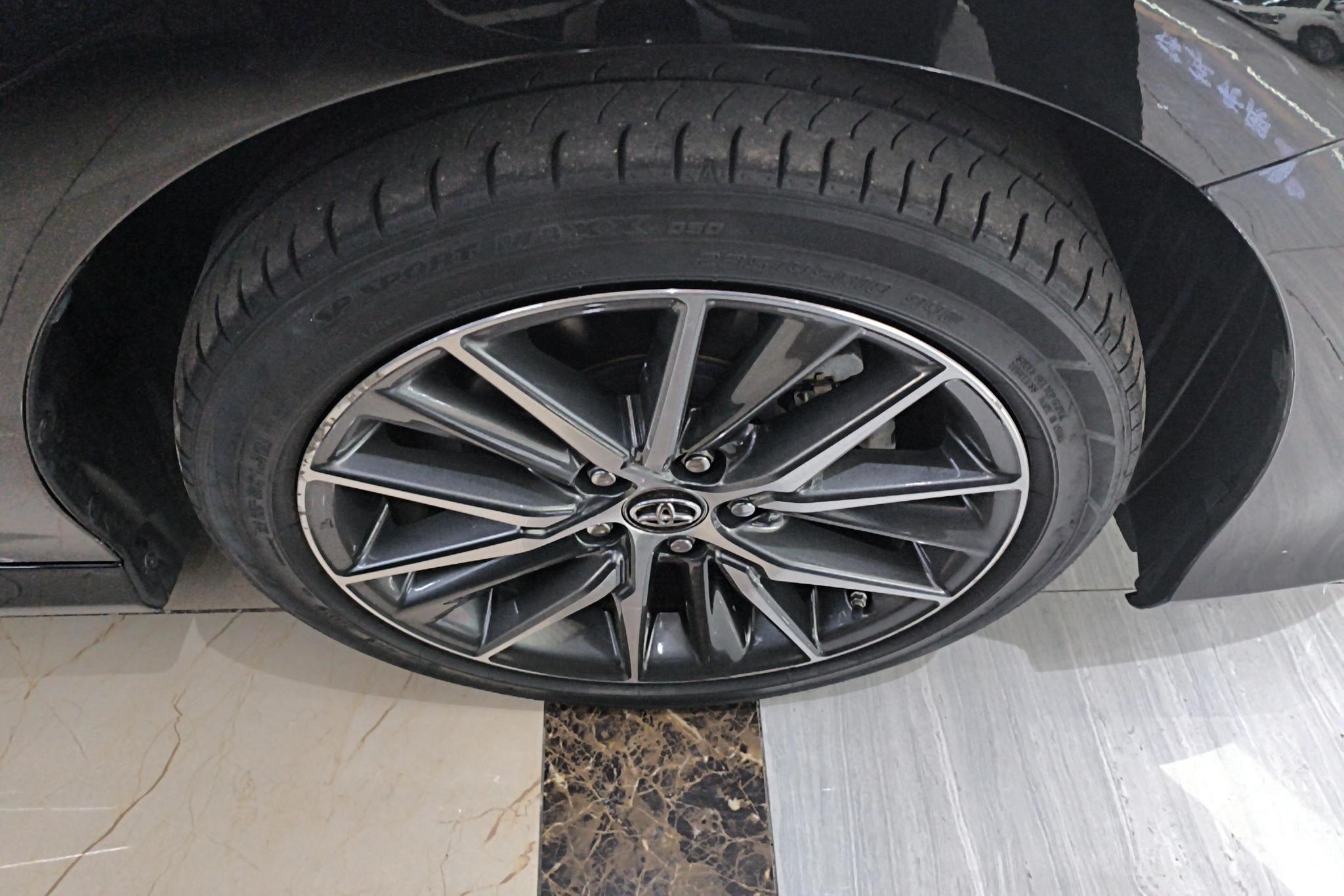 Toyota Camry id 4514763 из Китая 10
