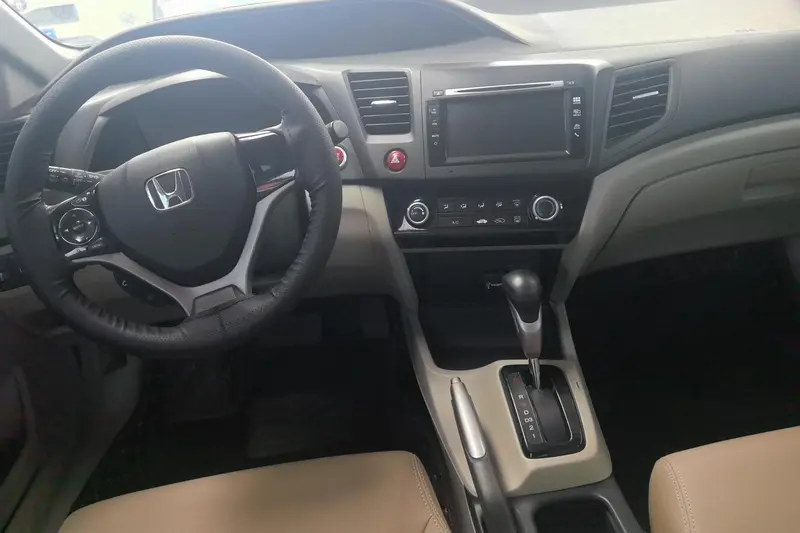 Honda Civic — фото 6