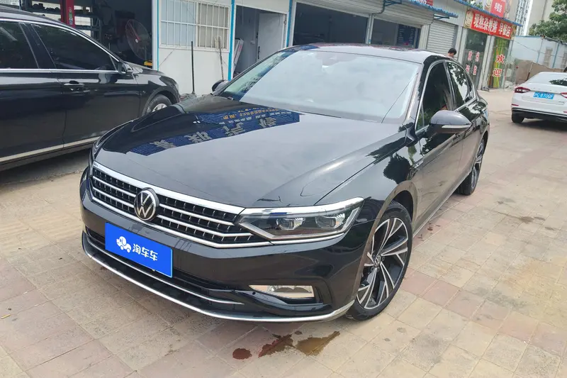 Volkswagen Magotan 330 TSI DSG Premium