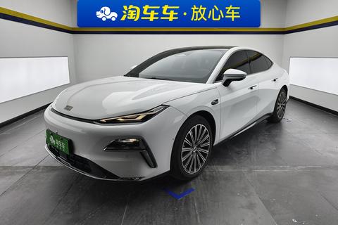 Geely Galaxy Starshine 8 PHEV