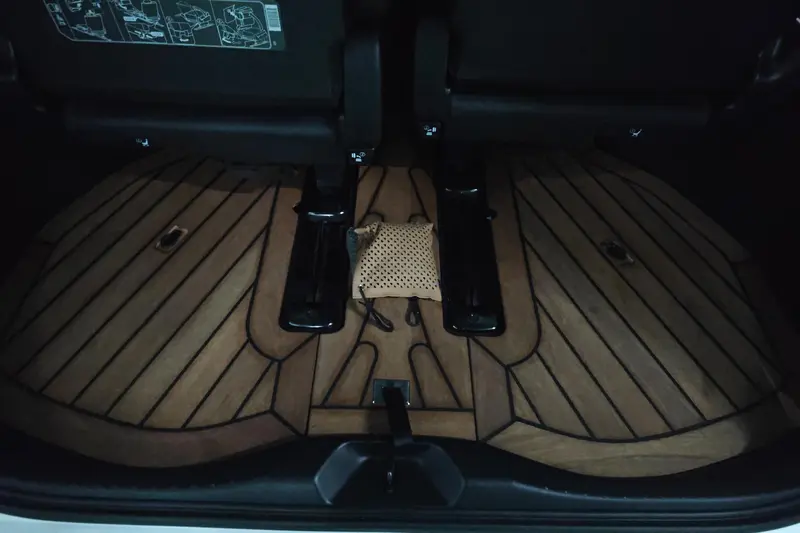 Toyota Alphard — фото 10