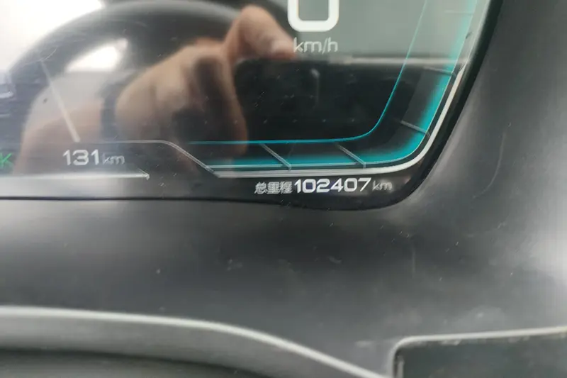 BYD Song PLUS DM-i 100 KM 4 WD — фото 8