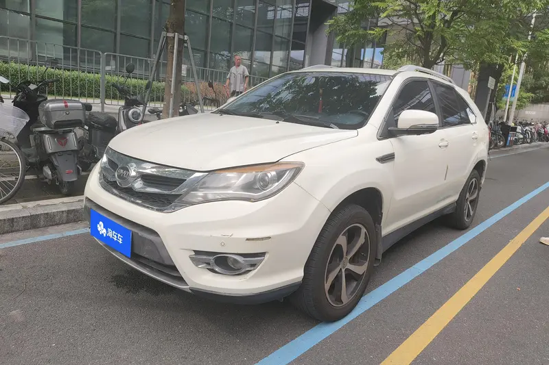BYD S7