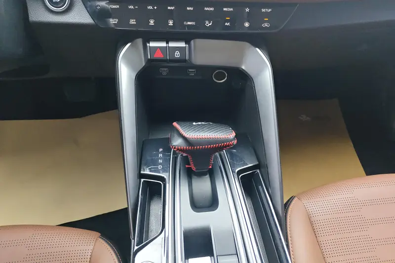 Kia Sportage — фото 11