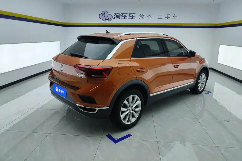 Volkswagen T-Roc — фото 3