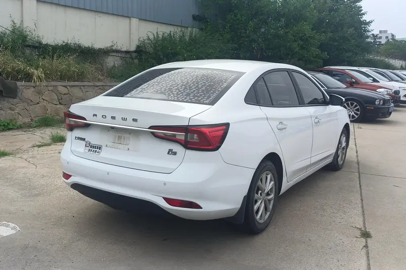 Roewe i5 — фото 3