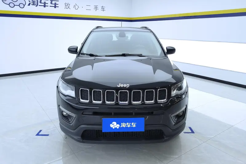 Jeep Compass — фото 2
