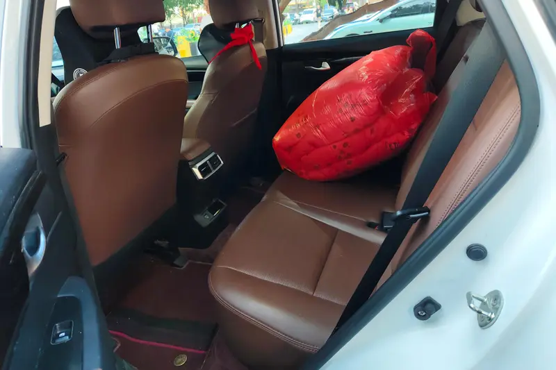 Kia Sportage — фото 12
