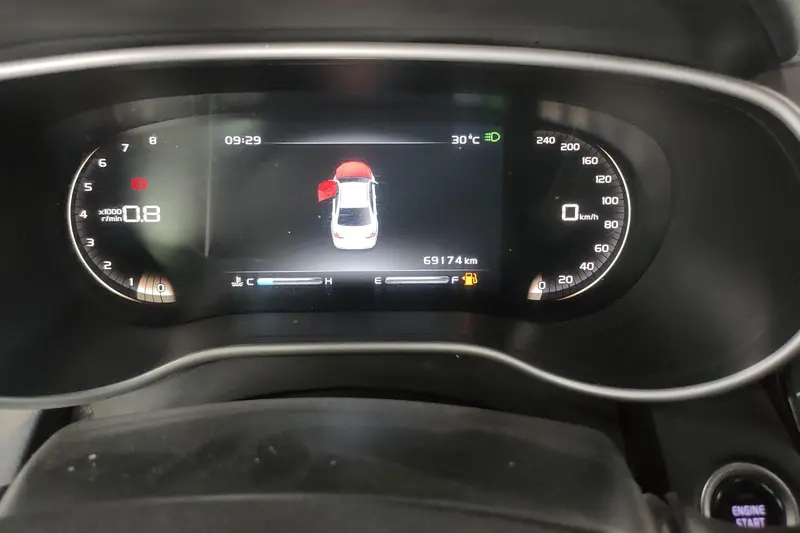 Geely Emgrand 1.5 L MT — фото 10