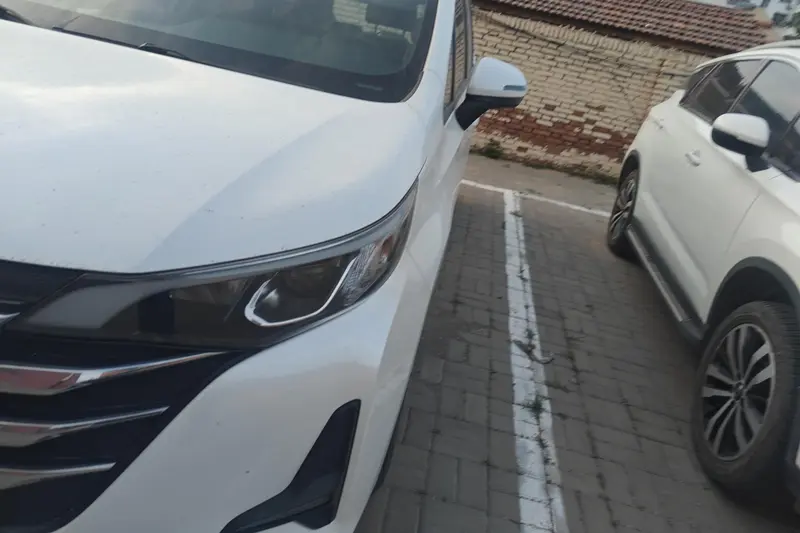 Trumpchi GAC Trumpchi M 6 270 T AT Luxury 7 V — фото 4