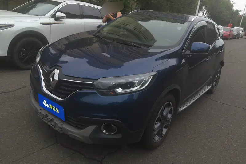 Renault 2.0 L 2 WD Luxury