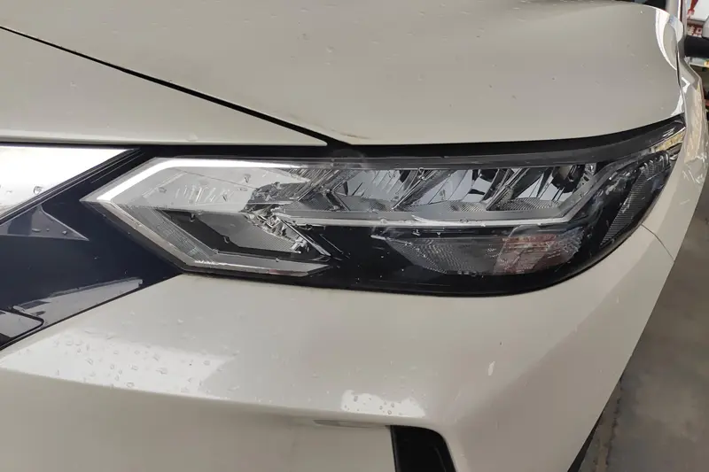 Nissan Sylphy 1.6 L XL CVT — фото 4