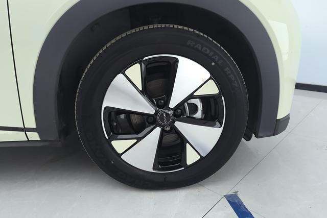 BYD Dolphin 2023 — фото 10