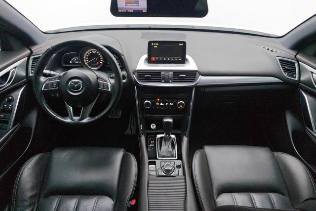 Mazda CX-4 2016 — фото 11