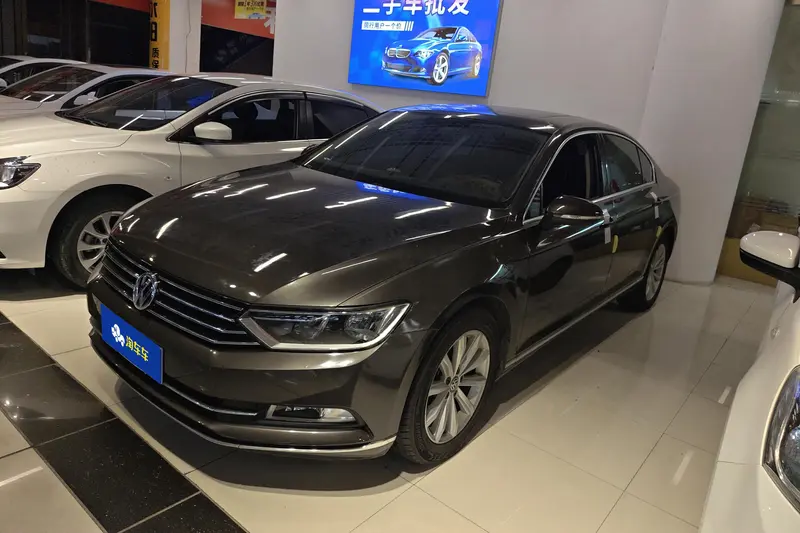 Volkswagen Magotan 330 TSI DSG