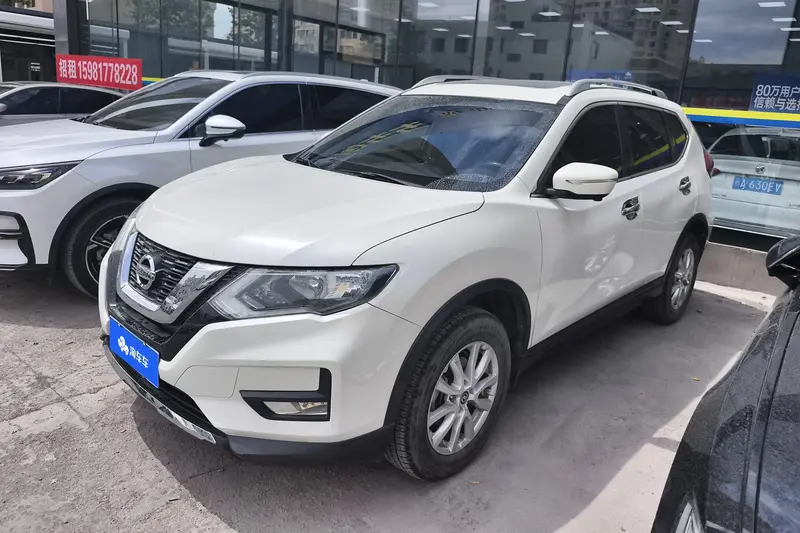 Nissan X-Trail 2.0 L CVT Comfort 2 WD — фото 1