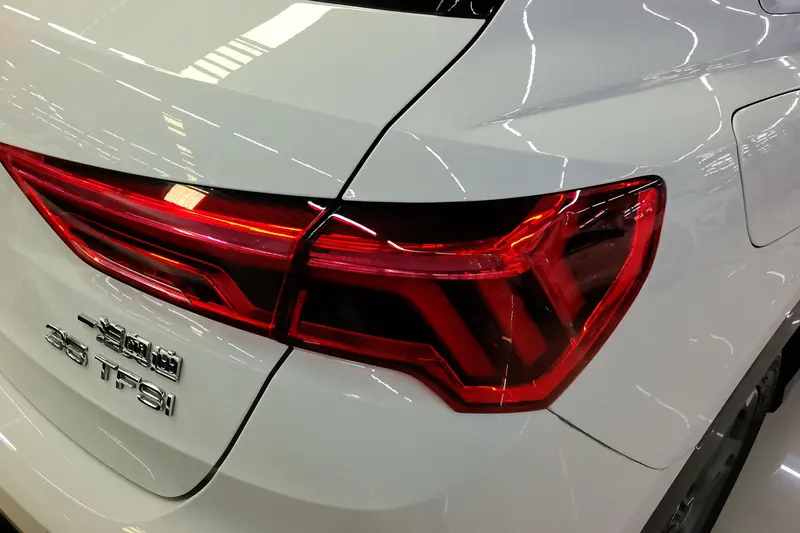 Audi Q3 — фото 5
