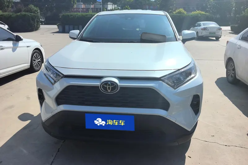 Toyota RAV4 — фото 2
