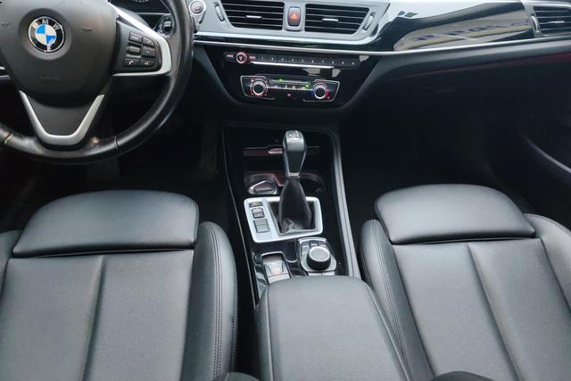 BMW 1 Series 2017 — фото 10