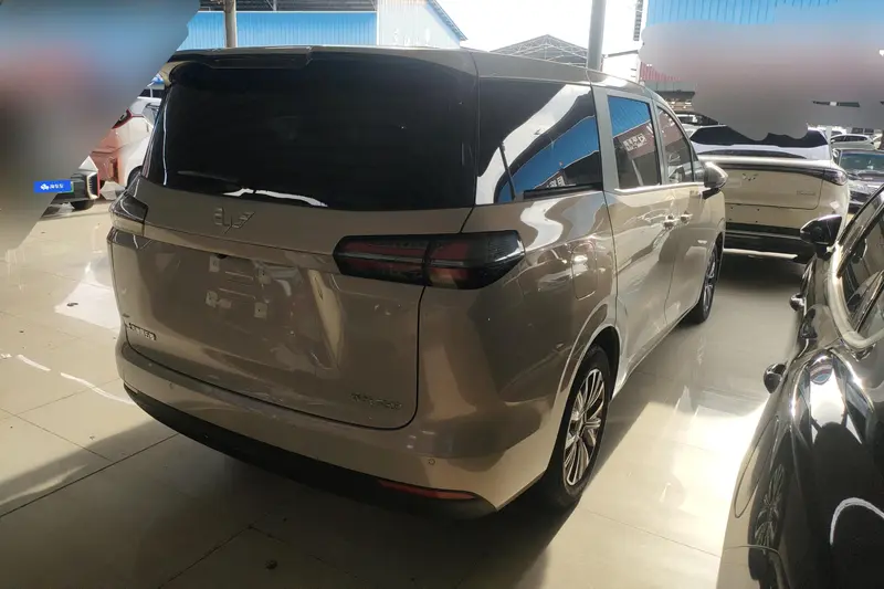 Wuling Starlight 730 — фото 3