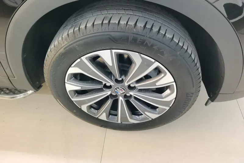 Buick Envision Plus 28 T 2 WD — фото 5