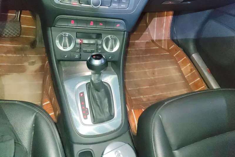 Audi Q 3 35 TFSI quattro — фото 8