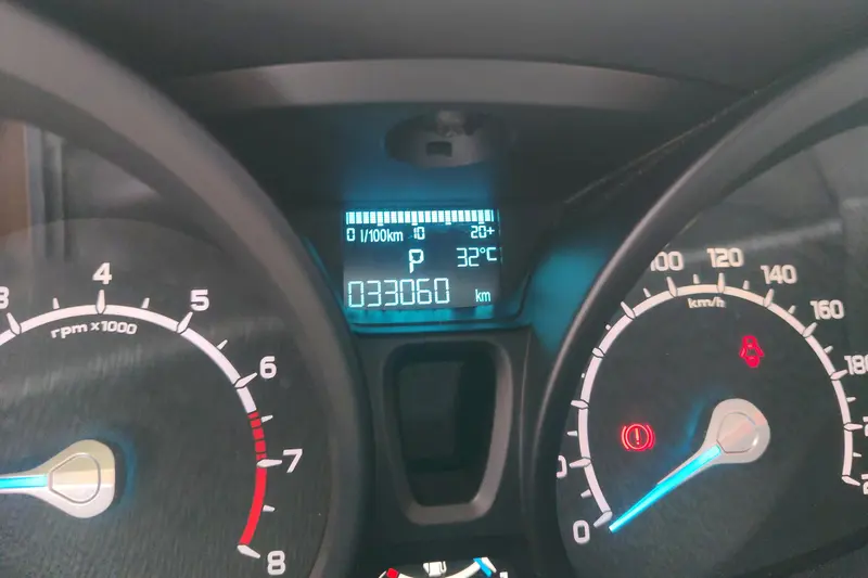 Ford EcoSport — фото 8