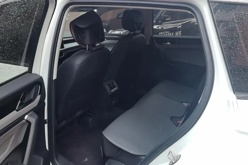 Volkswagen Tayron 300 TSI 2 WDPlus Plus — фото 9