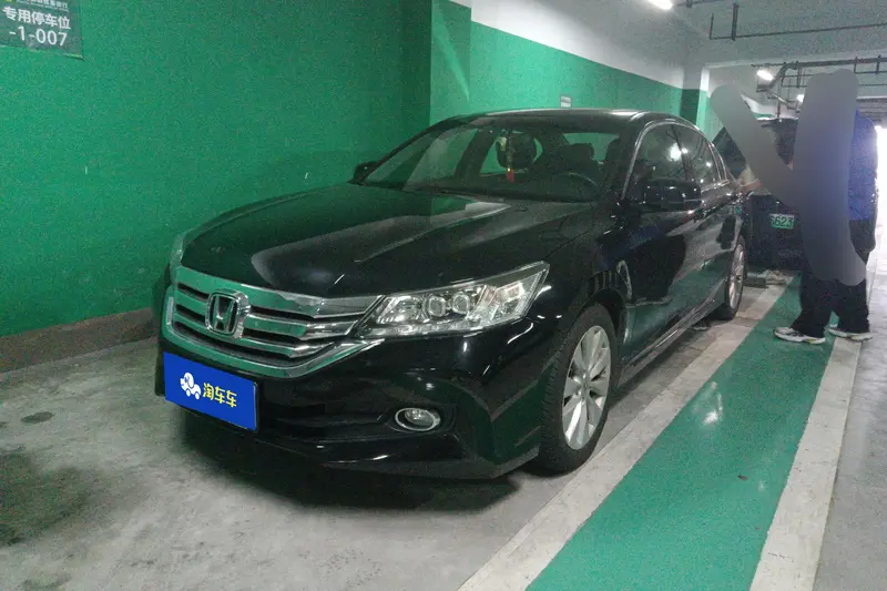 Honda Accord 2.4 L EX Luxury
